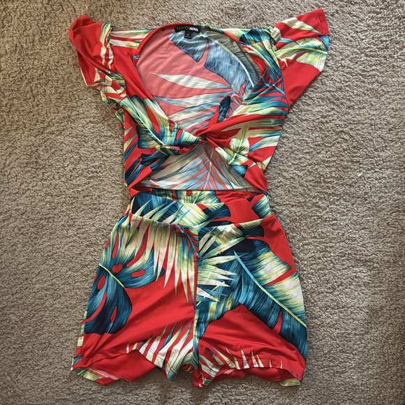 Tropical Romper - Picture 3 of 4